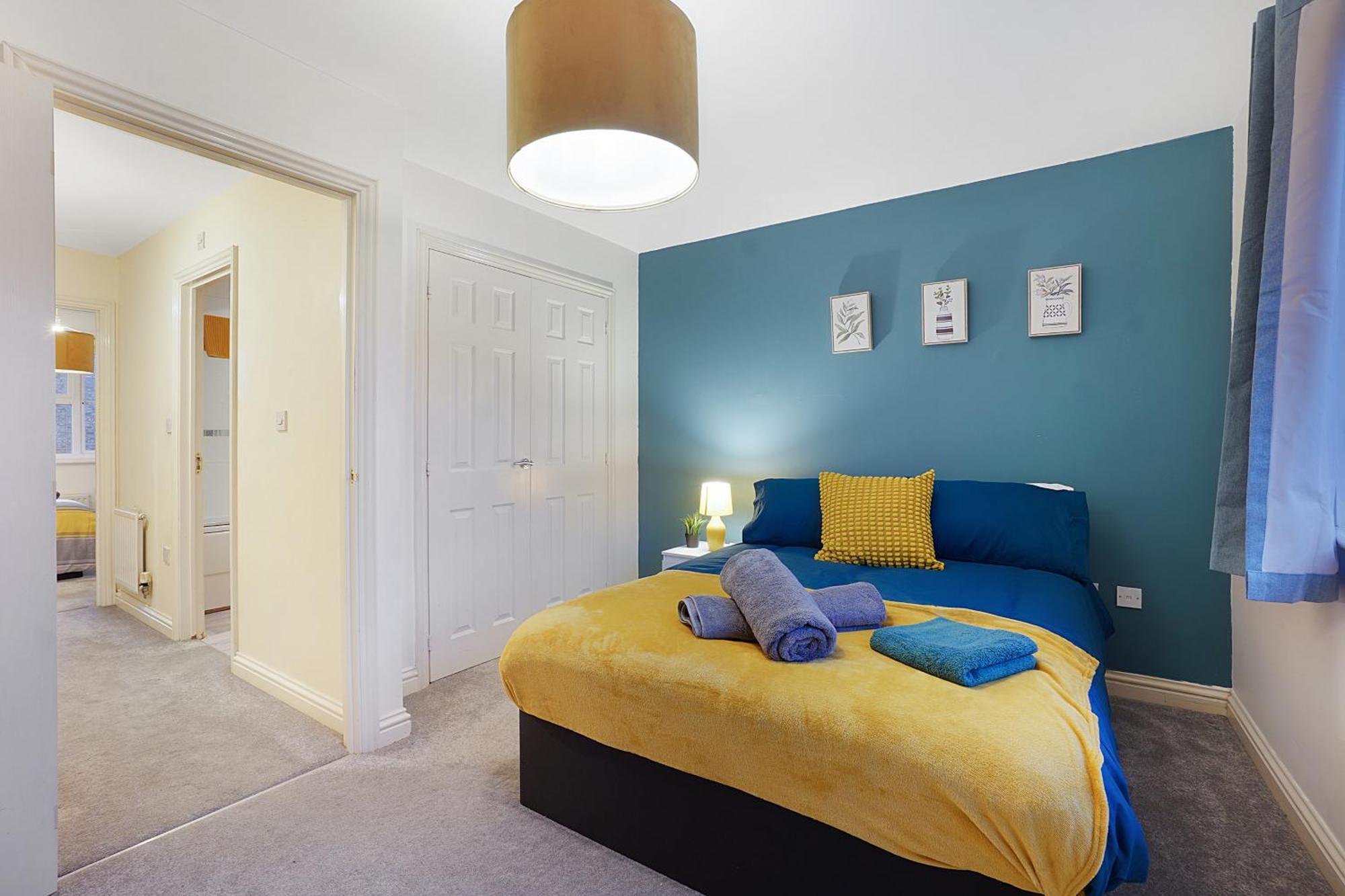 Comfortable Stylish Townhouse In Ashford Sleeps 5 Netflix 2 Parking Spaces Perfect For Contractors And Families Exterior photo